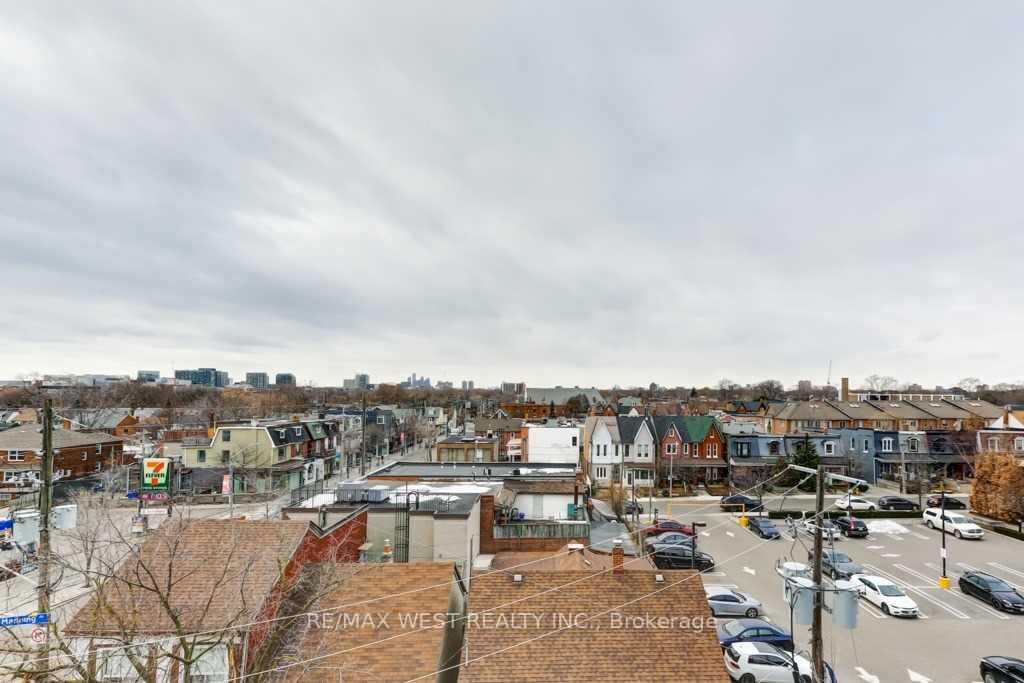 Photo 7 of Unit 413, 205 Manning Avenue, Toronto, Trinity-Bellwoods — HOMEH