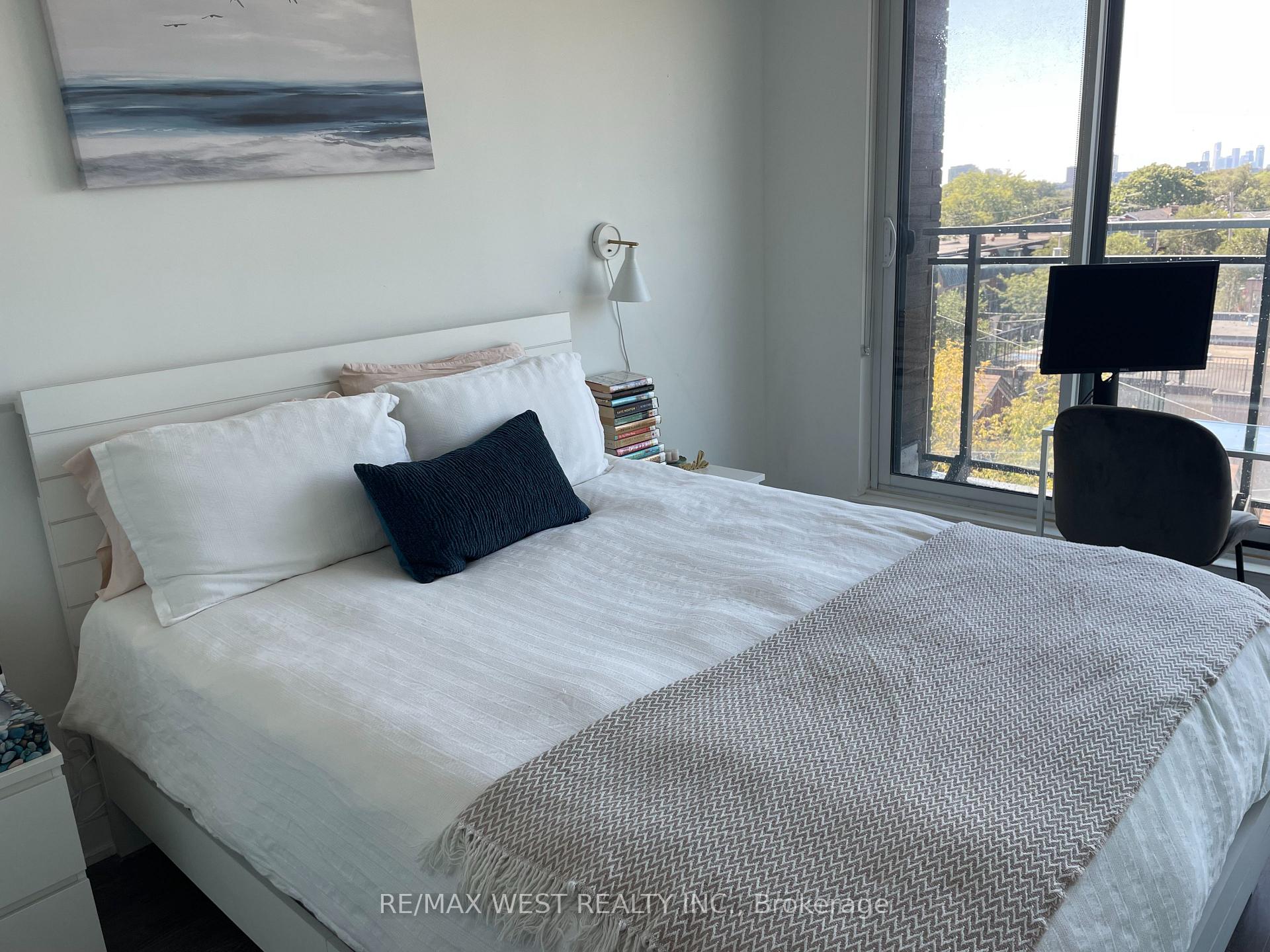 Photo 12 of Unit 413, 205 Manning Avenue, Toronto, Trinity-Bellwoods — HOMEH