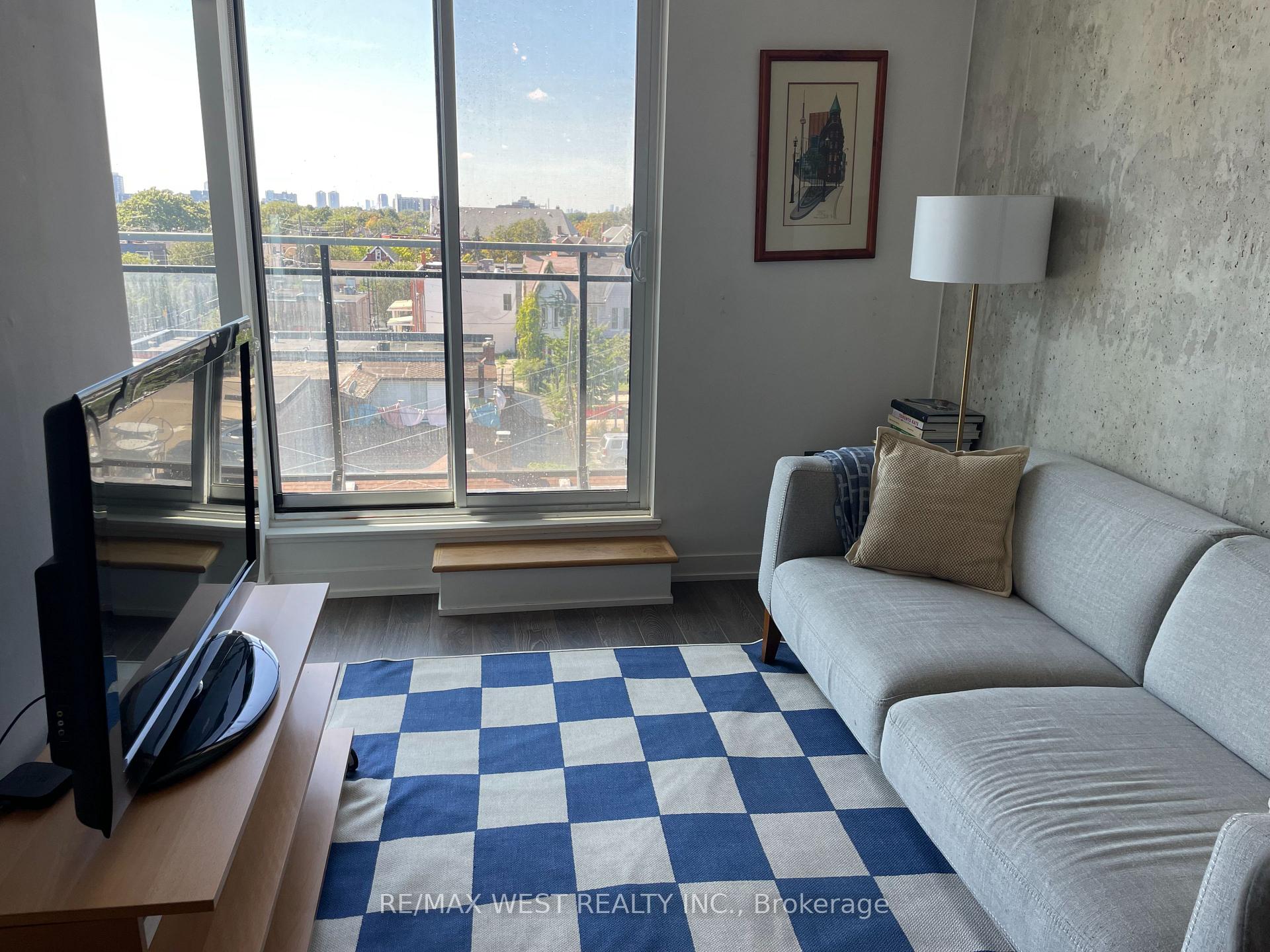 Photo 14 of Unit 413, 205 Manning Avenue, Toronto, Trinity-Bellwoods — HOMEH