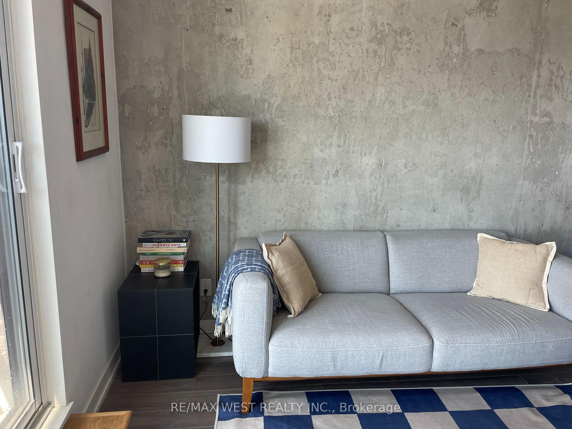 Photo 15 of Unit 413, 205 Manning Avenue, Toronto, Trinity-Bellwoods — HOMEH