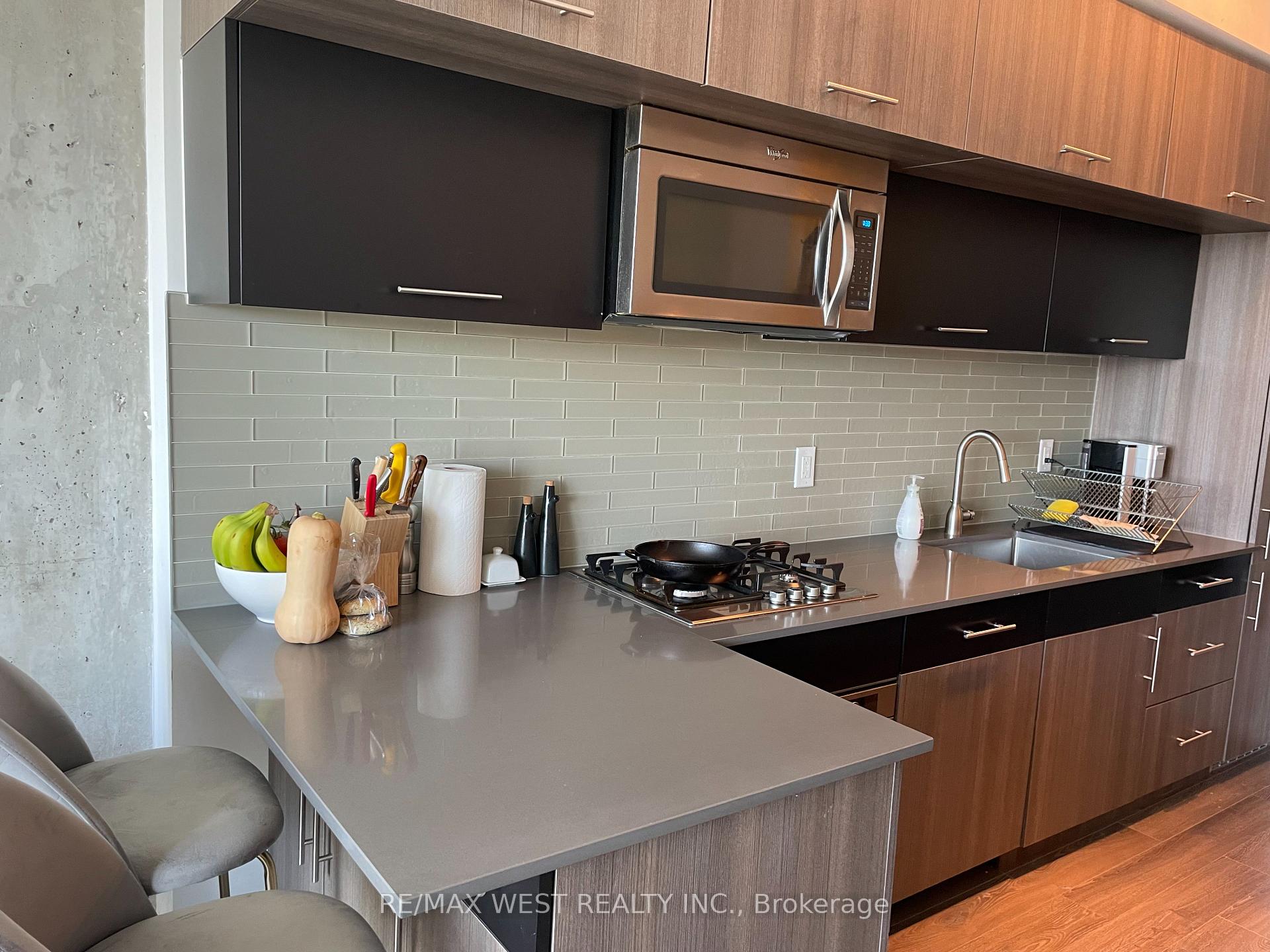 Photo 17 of Unit 413, 205 Manning Avenue, Toronto, Trinity-Bellwoods — HOMEH