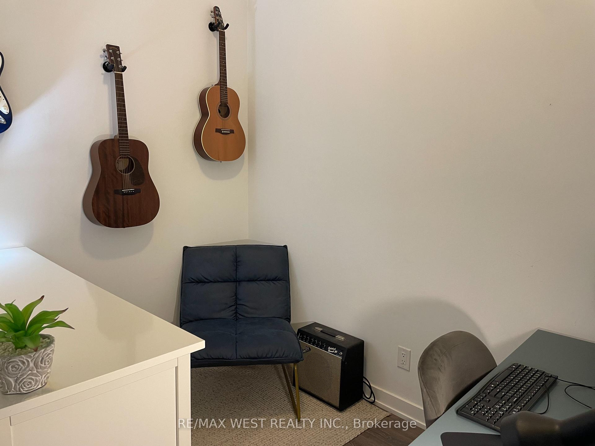 Photo 23 of Unit 413, 205 Manning Avenue, Toronto, Trinity-Bellwoods — HOMEH