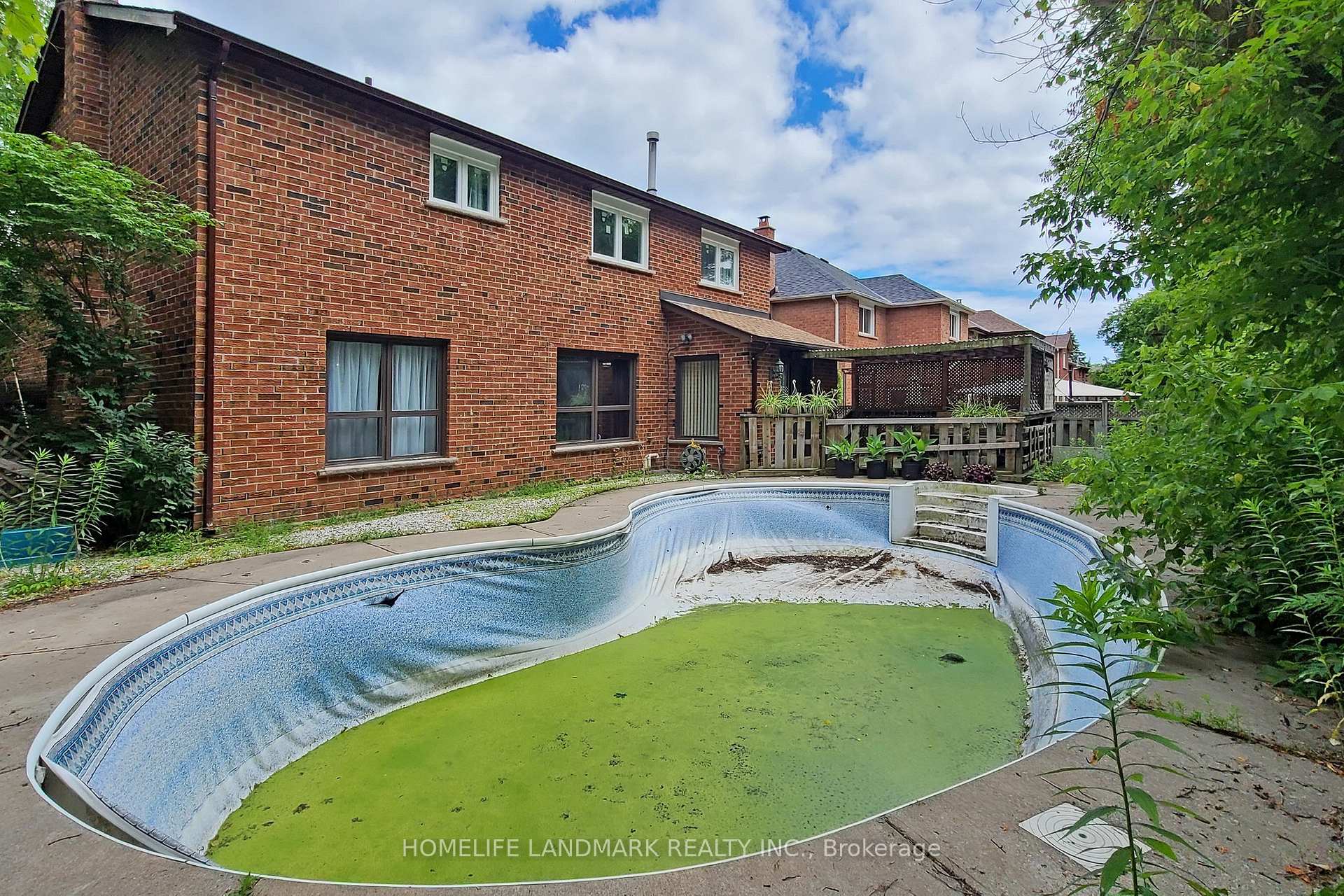 Photo 40 of 69 Windrush Trail, Scarborough, Highland Creek — HOMEH