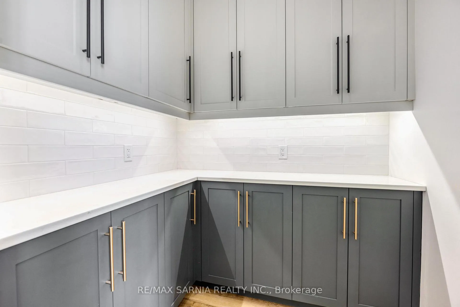 Photo 15 of 4110 Cullen Drive, Plympton-Wyoming, Plympton Wyoming — HOMEH