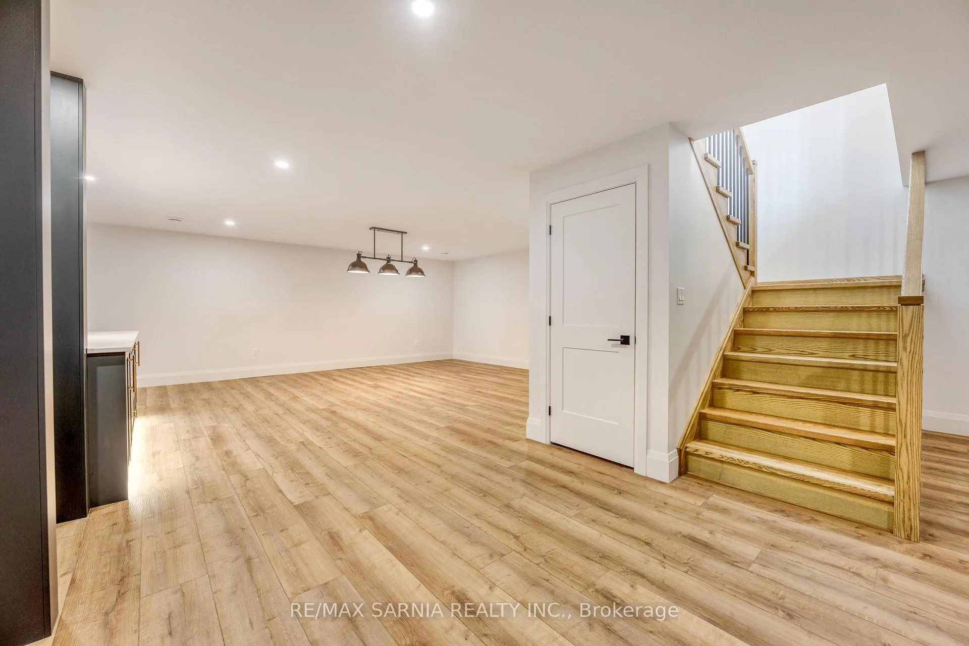 Photo 25 of 4110 Cullen Drive, Plympton-Wyoming, Plympton Wyoming — HOMEH