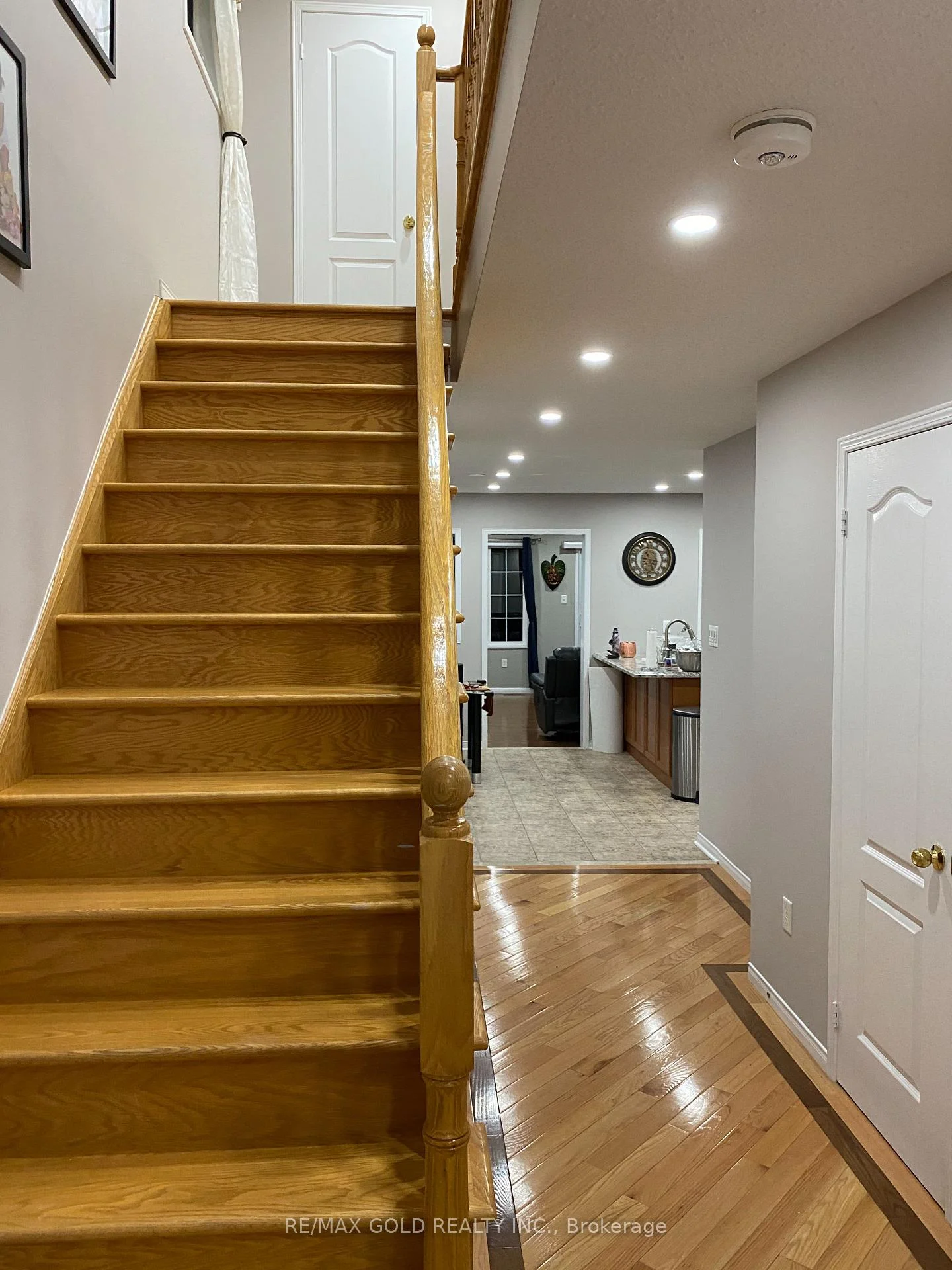 Photo 4 of 63 Rotunda Street, Brampton, Fletcher's Creek Village — HOMEH
