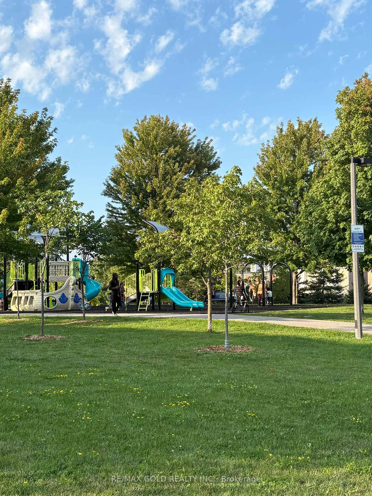 Photo 22 of 63 Rotunda Street, Brampton, Fletcher's Creek Village — HOMEH