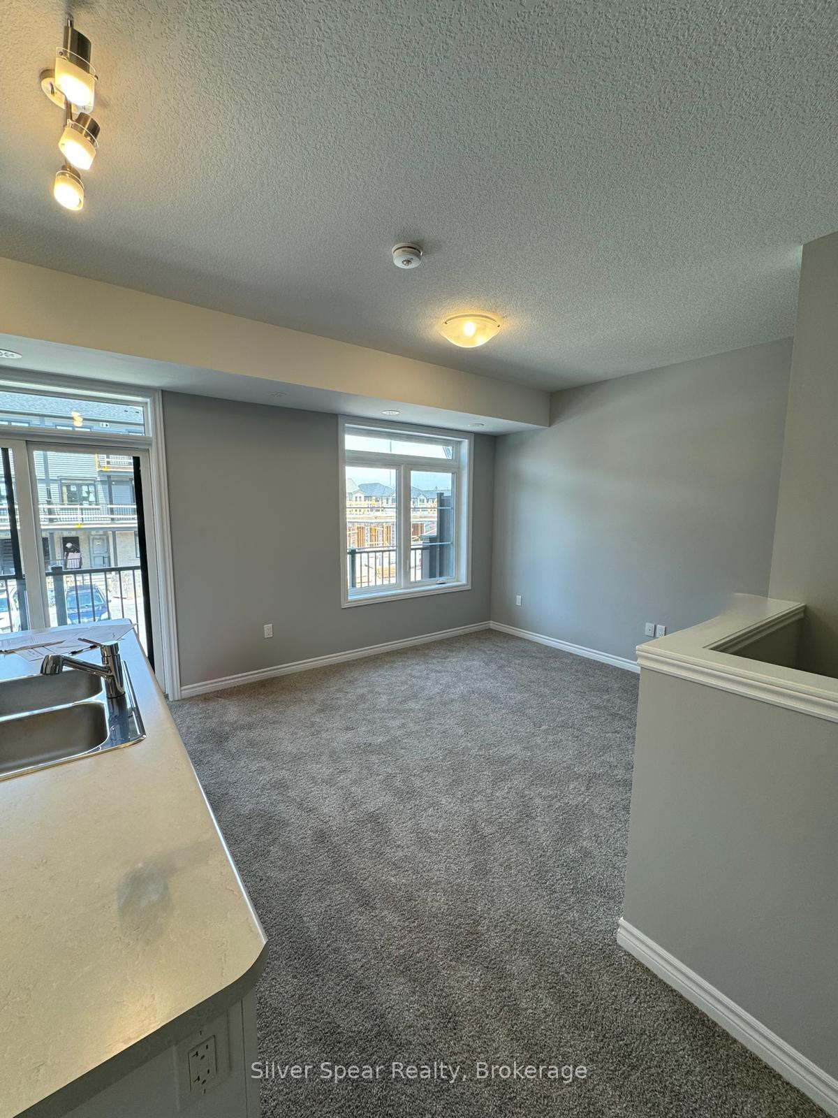 Photo 5 of 76 Lomond Lane, Kitchener, Cedar Hill — HOMEH