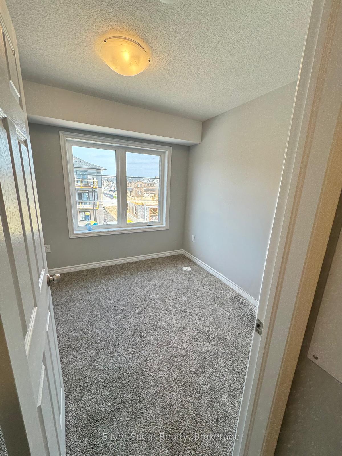 Photo 7 of 76 Lomond Lane, Kitchener, Cedar Hill — HOMEH