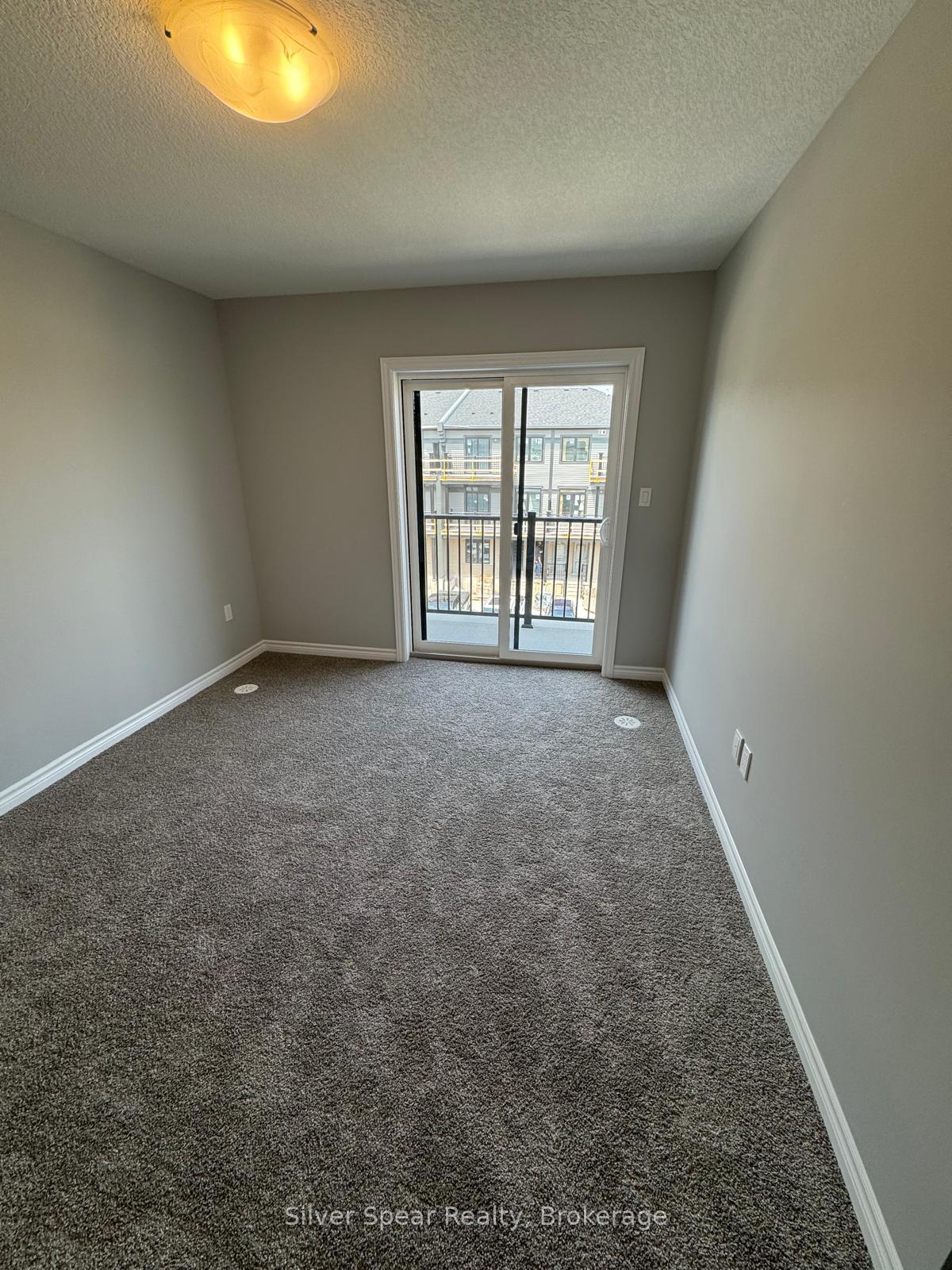 Photo 9 of 76 Lomond Lane, Kitchener, Cedar Hill — HOMEH