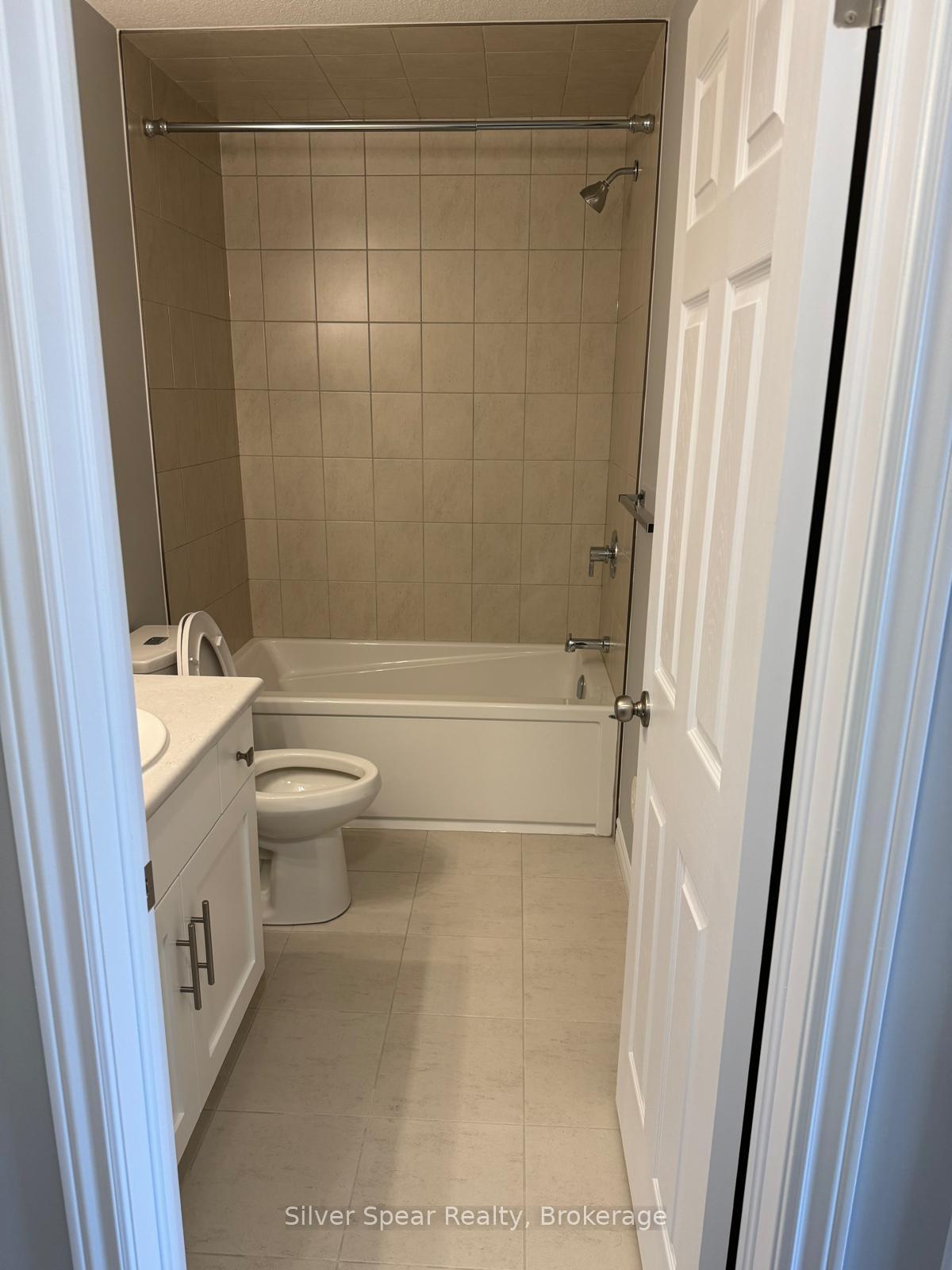 Photo 11 of 76 Lomond Lane, Kitchener, Cedar Hill — HOMEH