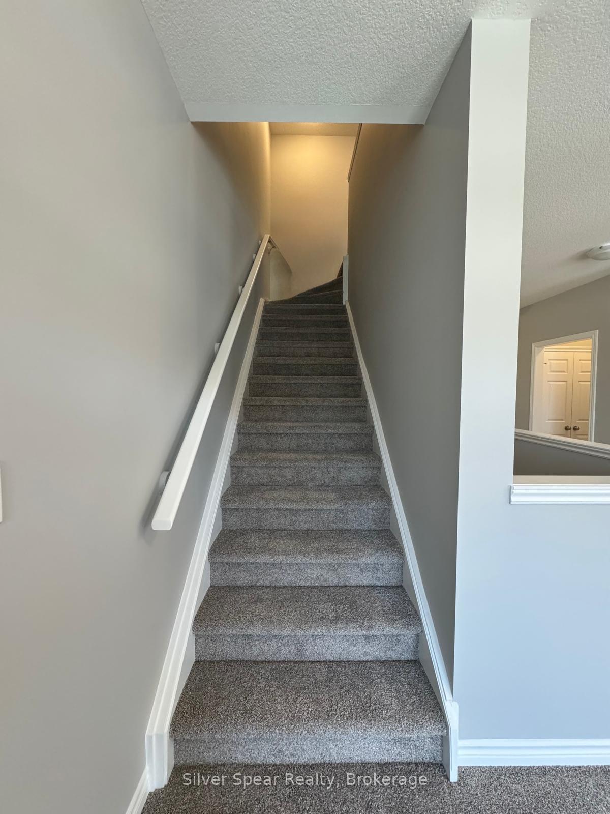 Photo 13 of 76 Lomond Lane, Kitchener, Cedar Hill — HOMEH
