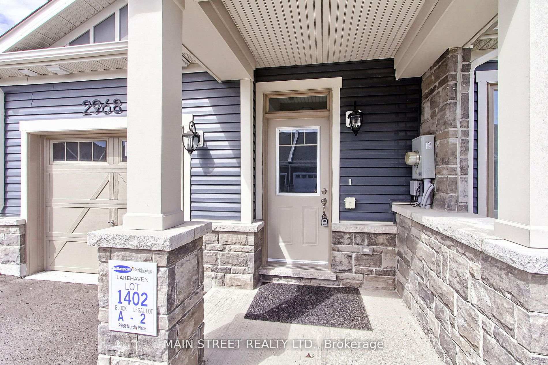 Photo 3 of 2968 Murphy Place E, Innisfil, Rural Innisfil — HOMEH