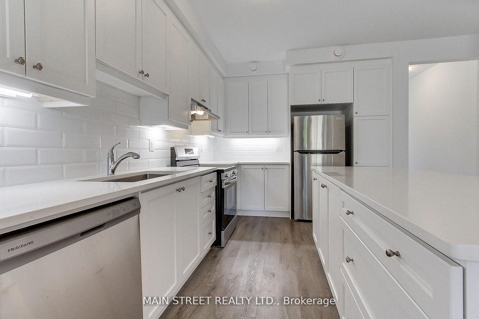 Photo 5 of 2968 Murphy Place E, Innisfil, Rural Innisfil — HOMEH