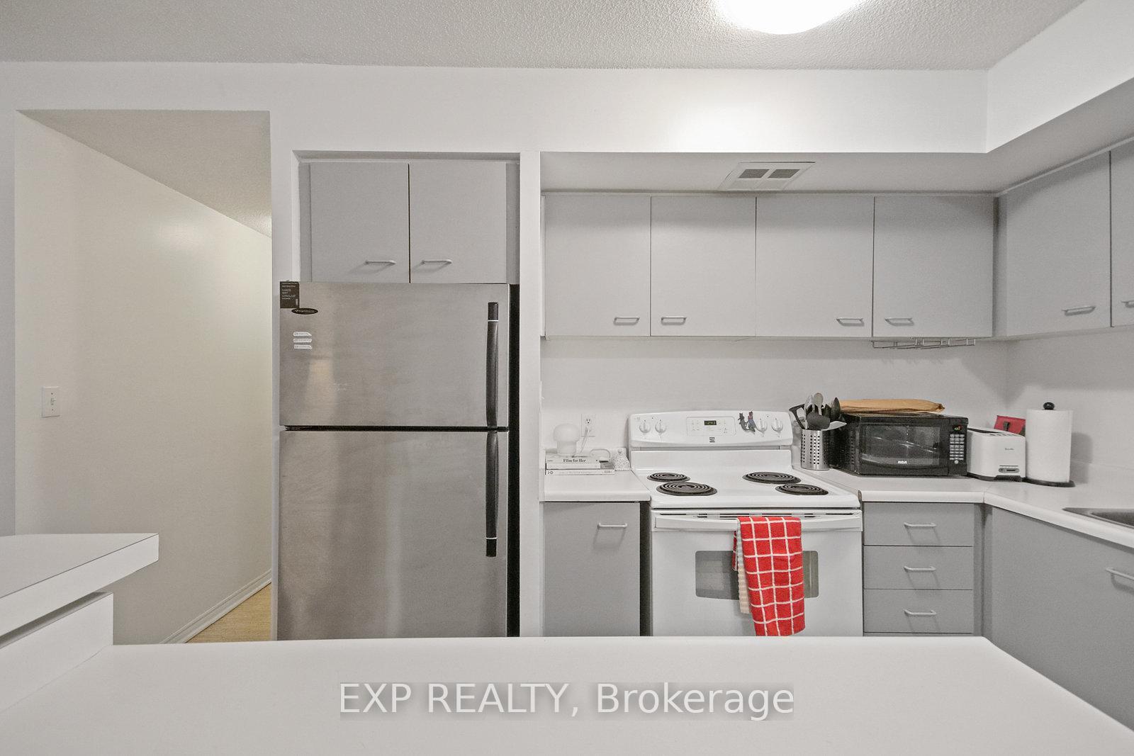 Photo 7 of Unit 808, 25 The Esplanade, Toronto, Waterfront Communities — HOMEH