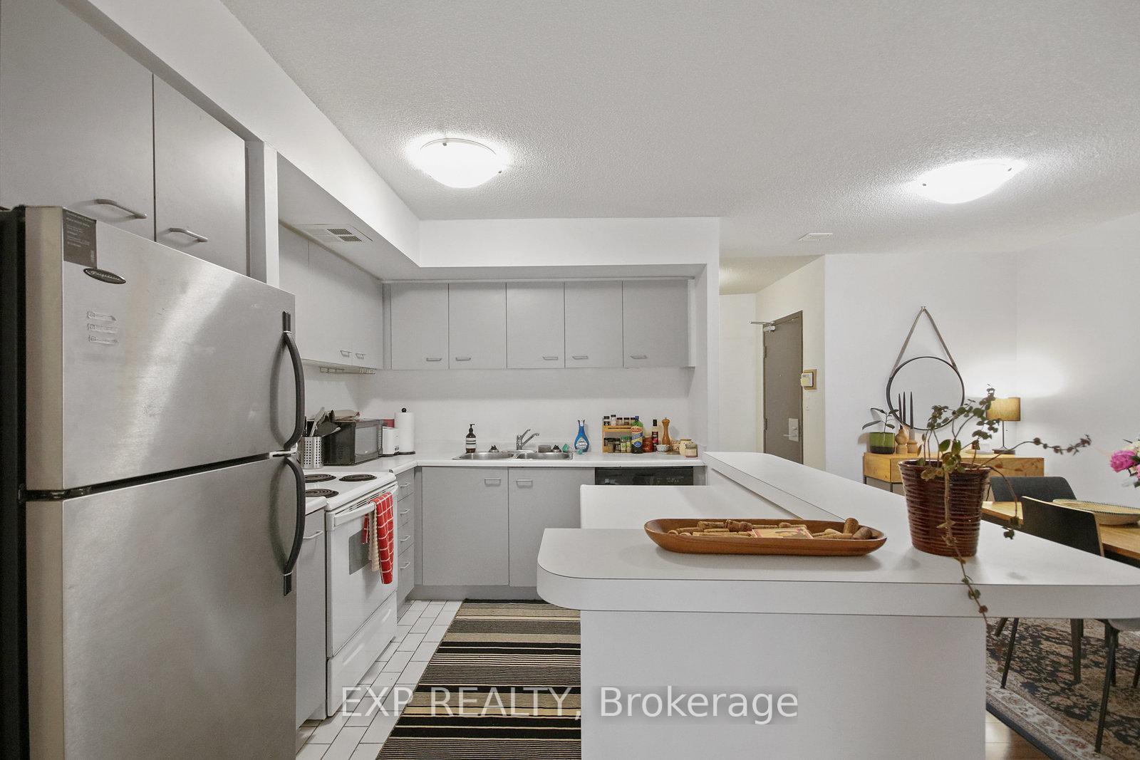 Photo 9 of Unit 808, 25 The Esplanade, Toronto, Waterfront Communities — HOMEH