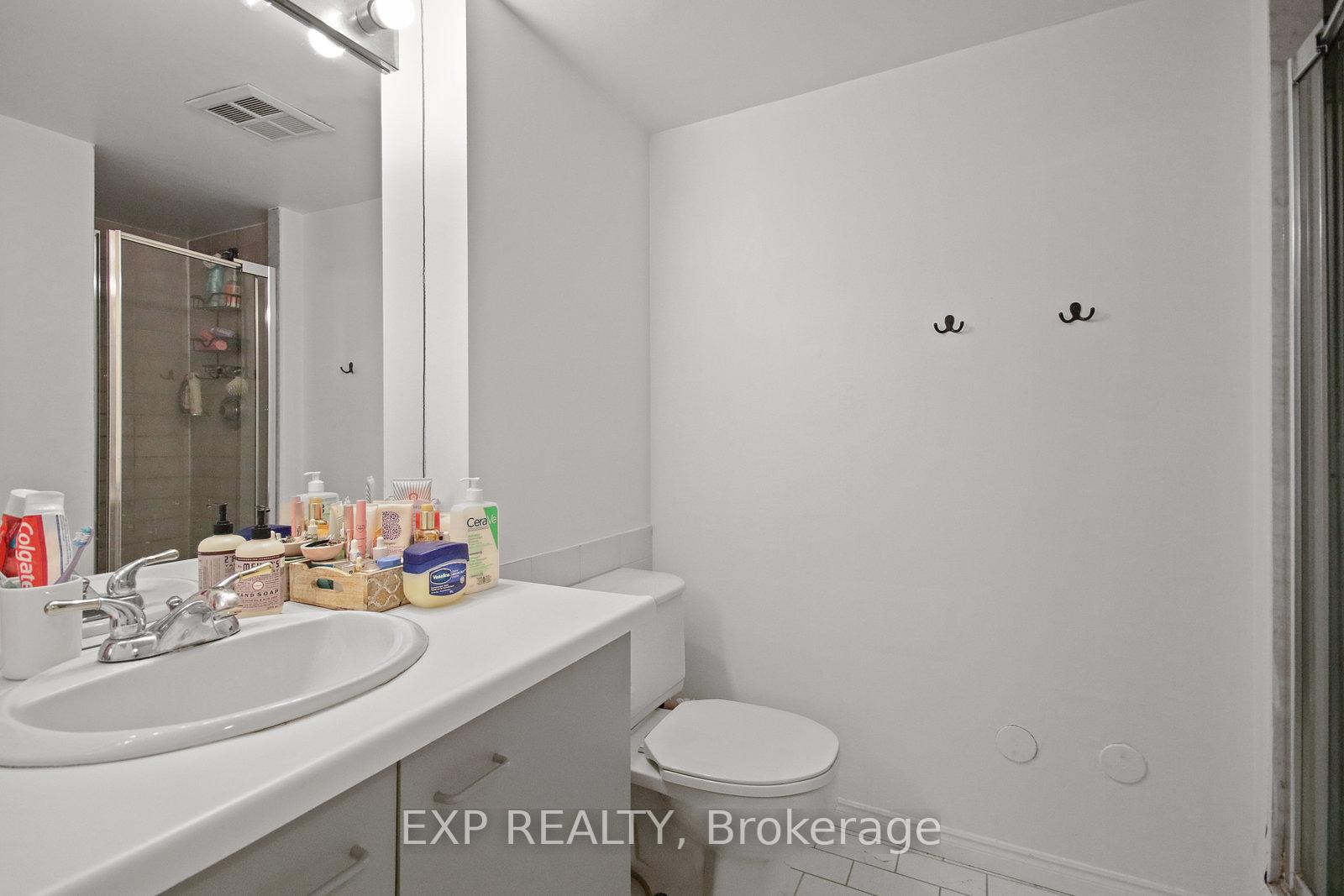 Photo 12 of Unit 808, 25 The Esplanade, Toronto, Waterfront Communities — HOMEH