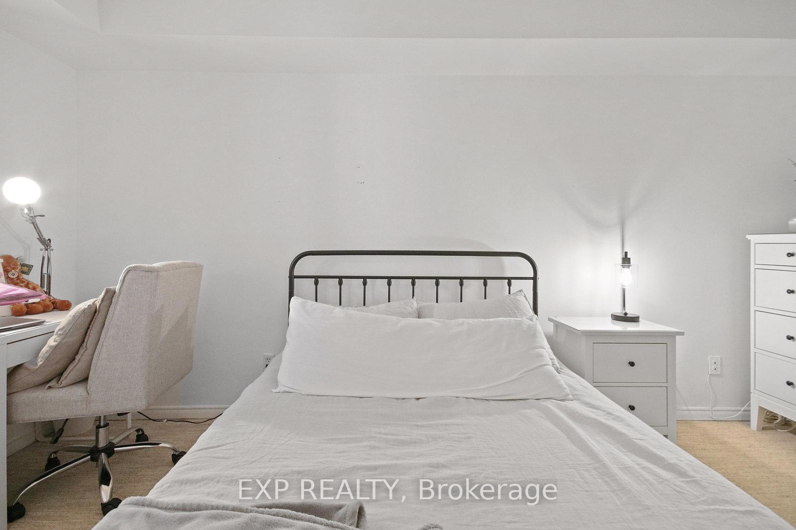 Photo 16 of Unit 808, 25 The Esplanade, Toronto, Waterfront Communities — HOMEH