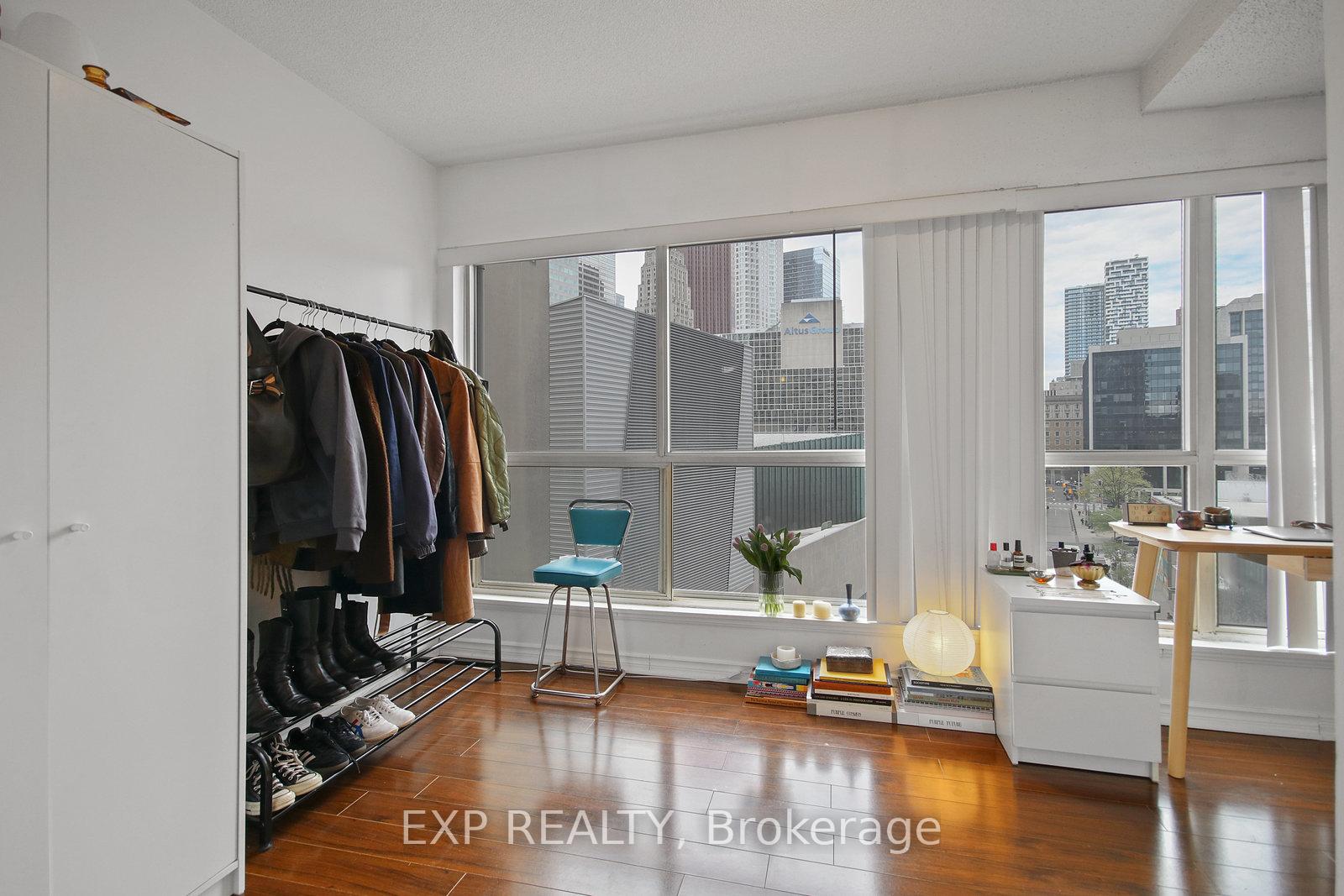Photo 23 of Unit 808, 25 The Esplanade, Toronto, Waterfront Communities — HOMEH