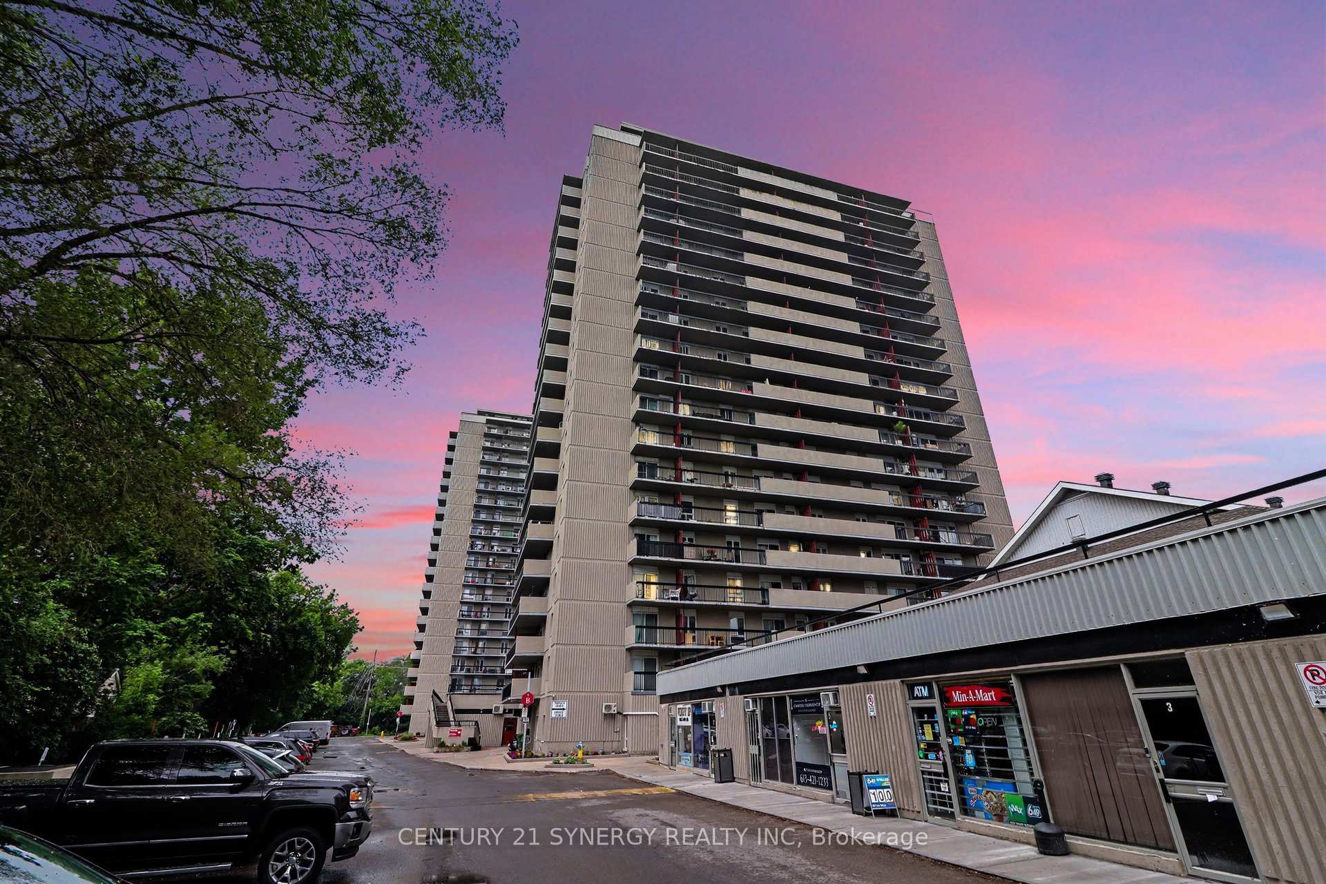Photo 2 of Unit 1202, 158B McArthur Avenue, Ottawa, Vanier — HOMEH