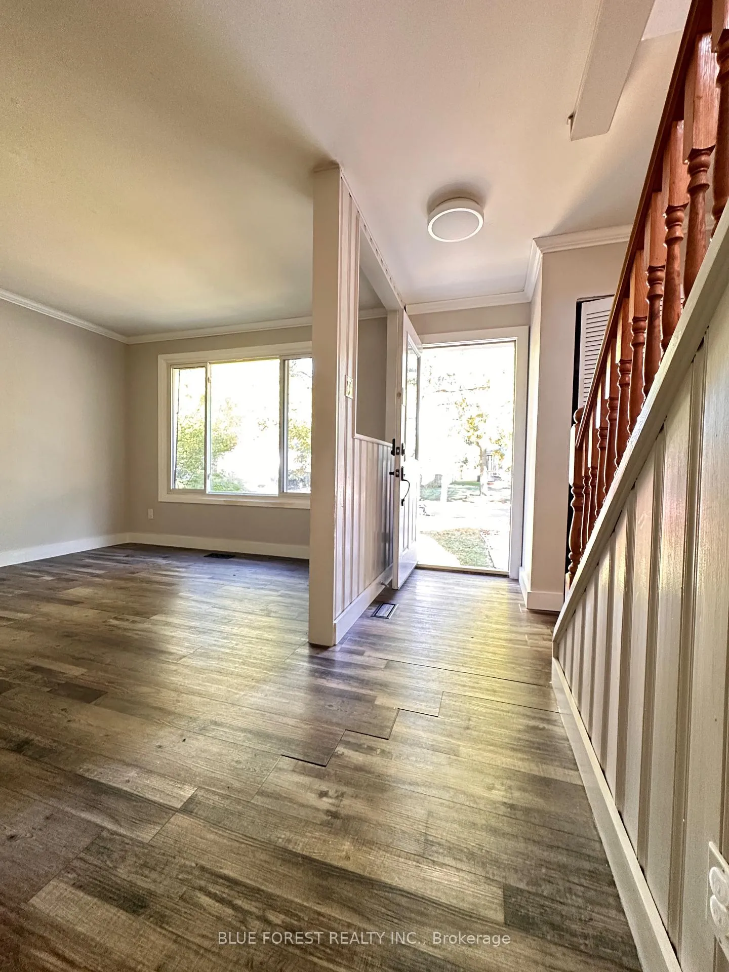 Photo 5 of 67 Breckenridge Crescent S, London, South Y — HOMEH