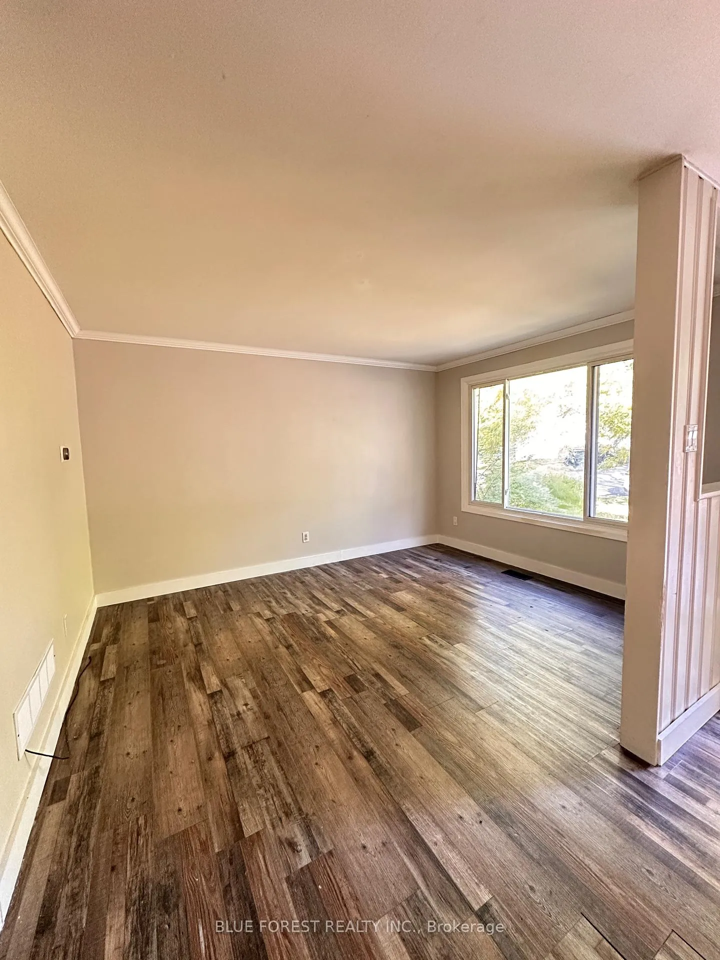 Photo 7 of 67 Breckenridge Crescent S, London, South Y — HOMEH