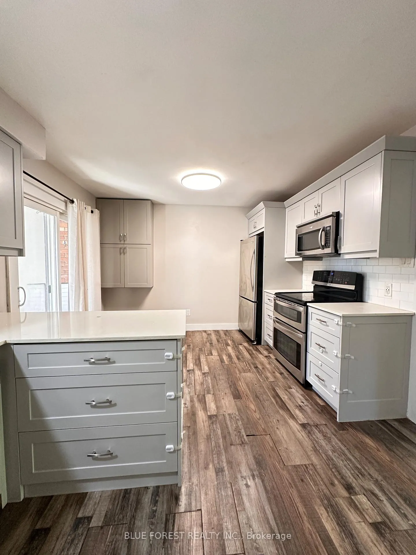 Photo 9 of 67 Breckenridge Crescent S, London, South Y — HOMEH