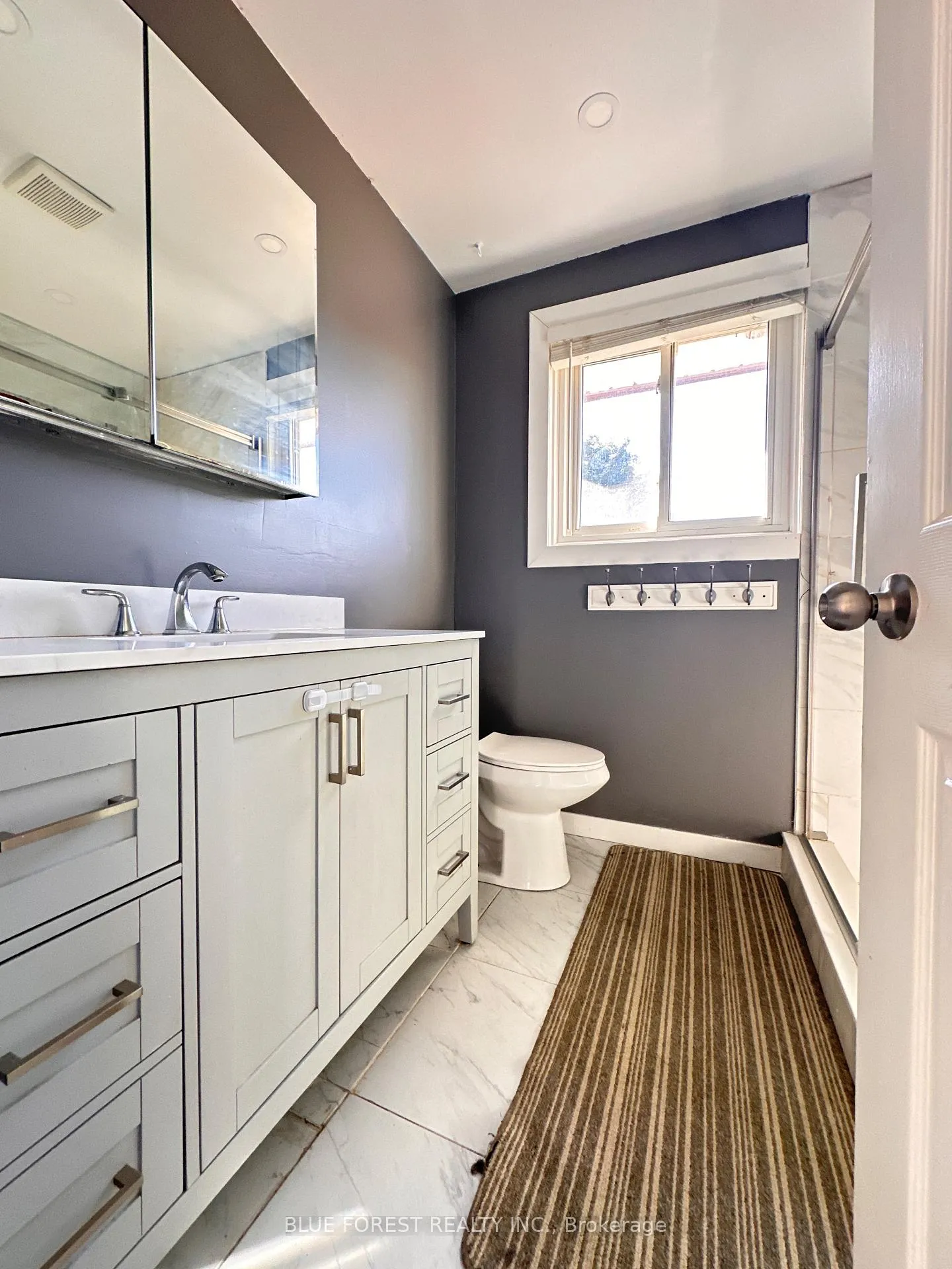 Photo 17 of 67 Breckenridge Crescent S, London, South Y — HOMEH