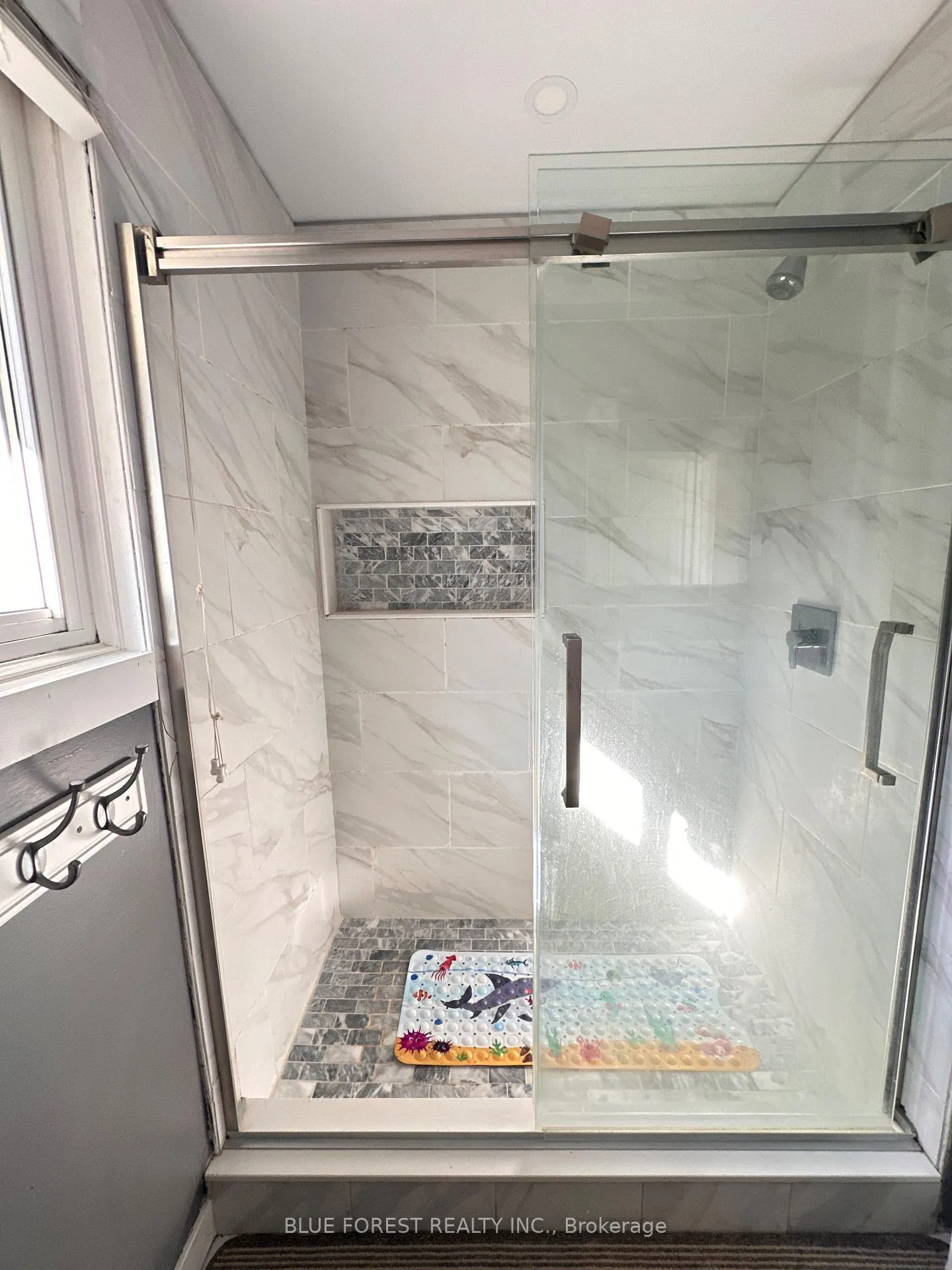 Photo 18 of 67 Breckenridge Crescent S, London, South Y — HOMEH