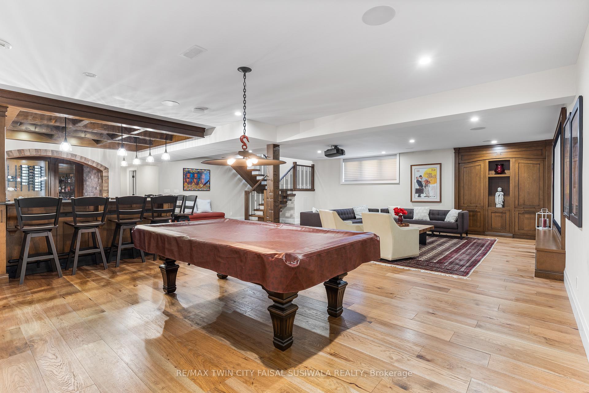 Photo 44 of 44 Pioneer Ridge Drive, Kitchener, Pioneer Tower West — HOMEH