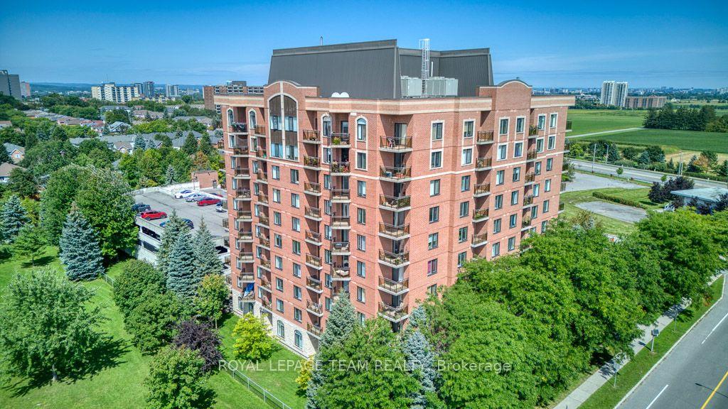 Photo 2 of Unit 2H, 310 Central Park Drive, Ottawa, Central Park — HOMEH