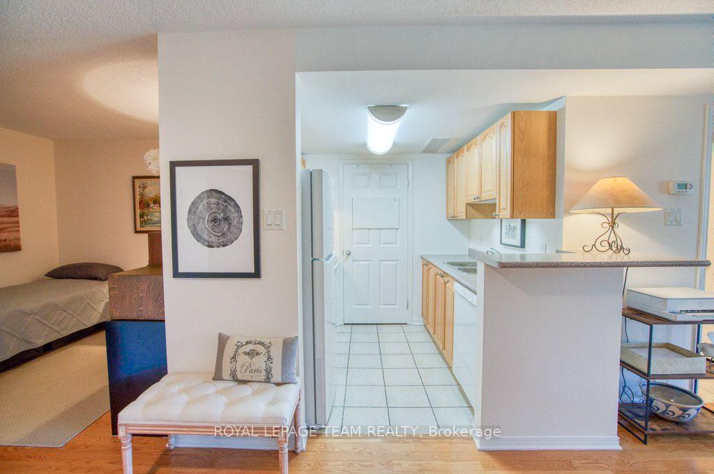 Photo 12 of Unit 2H, 310 Central Park Drive, Ottawa, Central Park — HOMEH