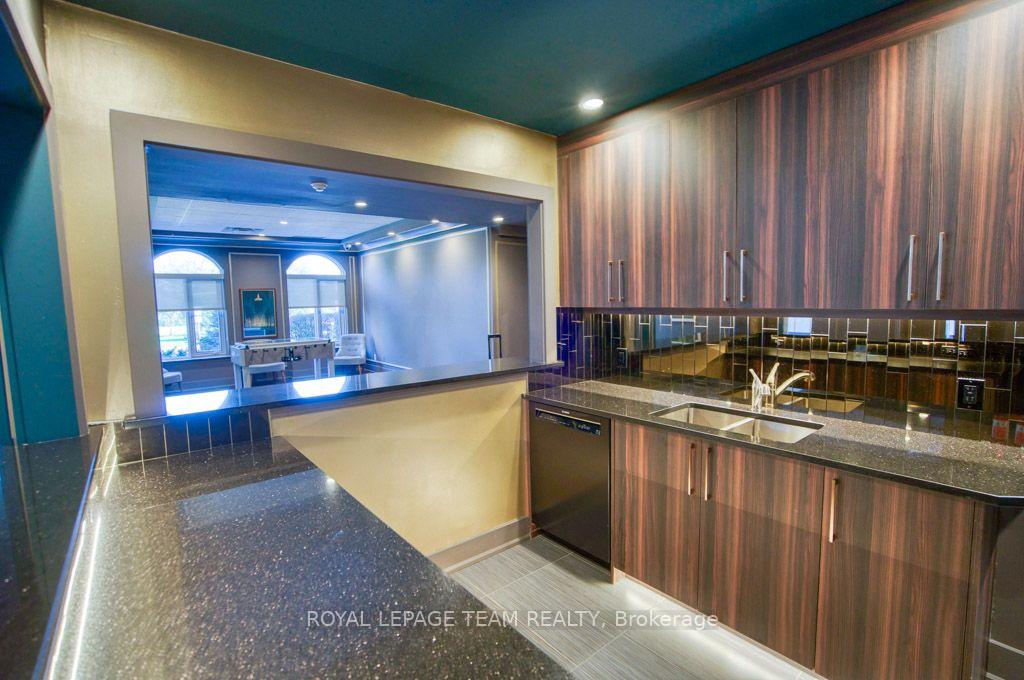 Photo 33 of Unit 2H, 310 Central Park Drive, Ottawa, Central Park — HOMEH