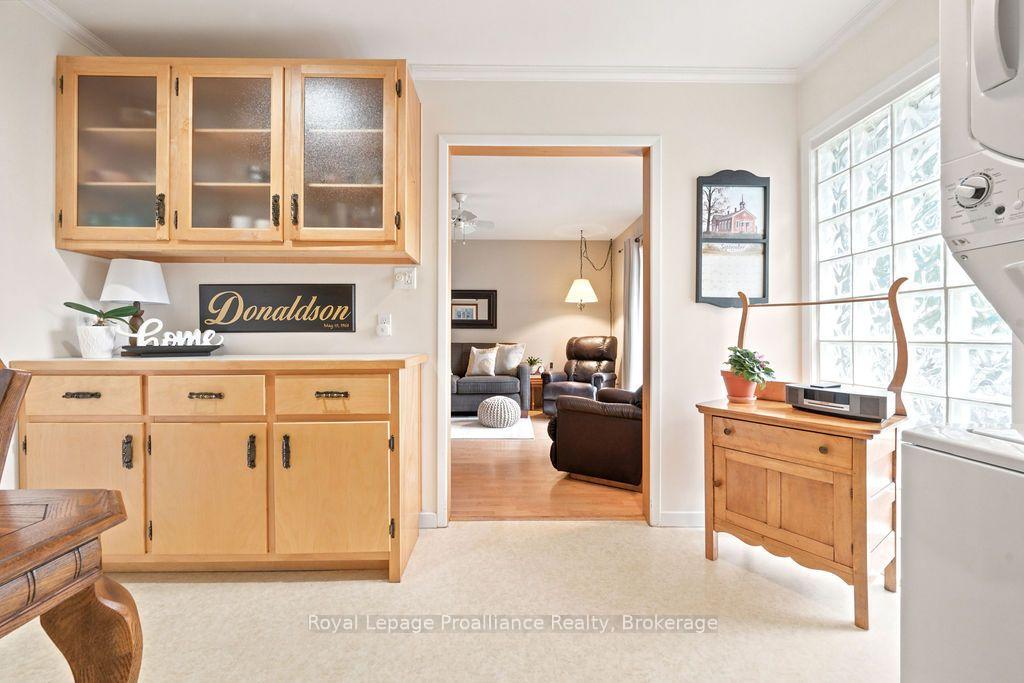 Photo 9 of 304 Hastings Street N, Bancroft, Bancroft Ward — HOMEH