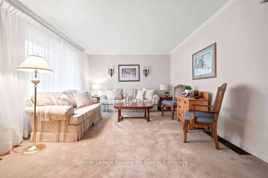 Photo 17 of 304 Hastings Street N, Bancroft, Bancroft Ward — HOMEH