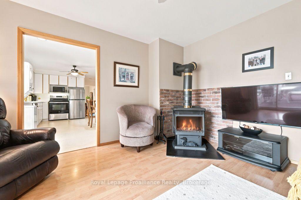 Photo 30 of 304 Hastings Street N, Bancroft, Bancroft Ward — HOMEH