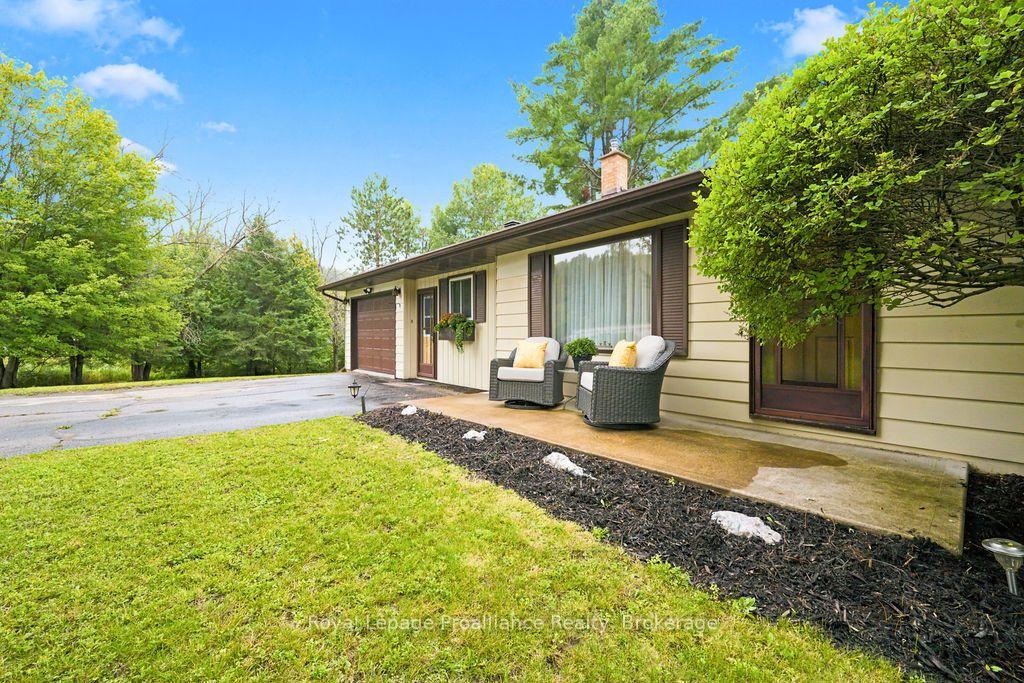 Photo 38 of 304 Hastings Street N, Bancroft, Bancroft Ward — HOMEH