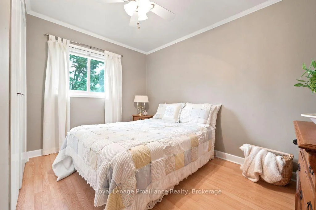 Photo 15 of 304 Hastings Street N, Bancroft, Bancroft Ward — HOMEH