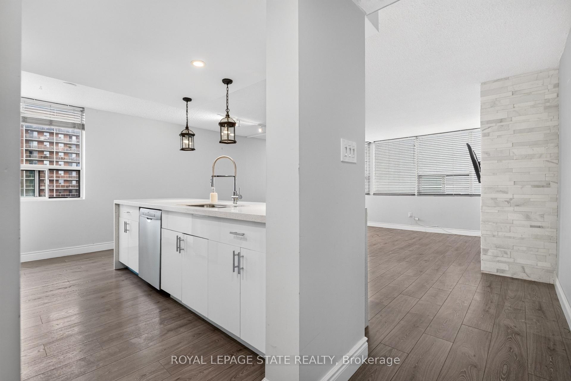 Photo 8 of Unit 1106, 120 Duke Street, Hamilton, Durand — HOMEH
