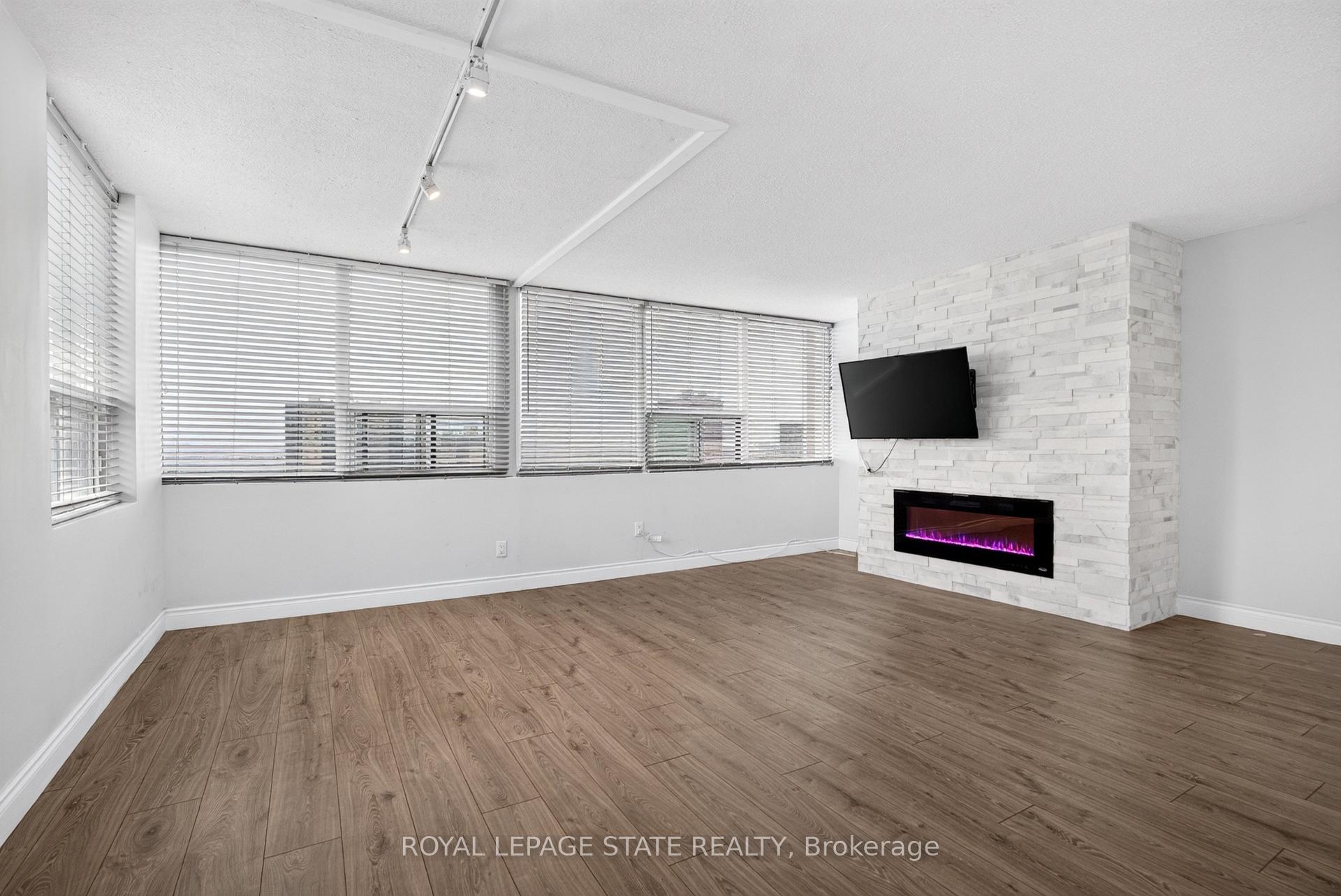Photo 11 of Unit 1106, 120 Duke Street, Hamilton, Durand — HOMEH