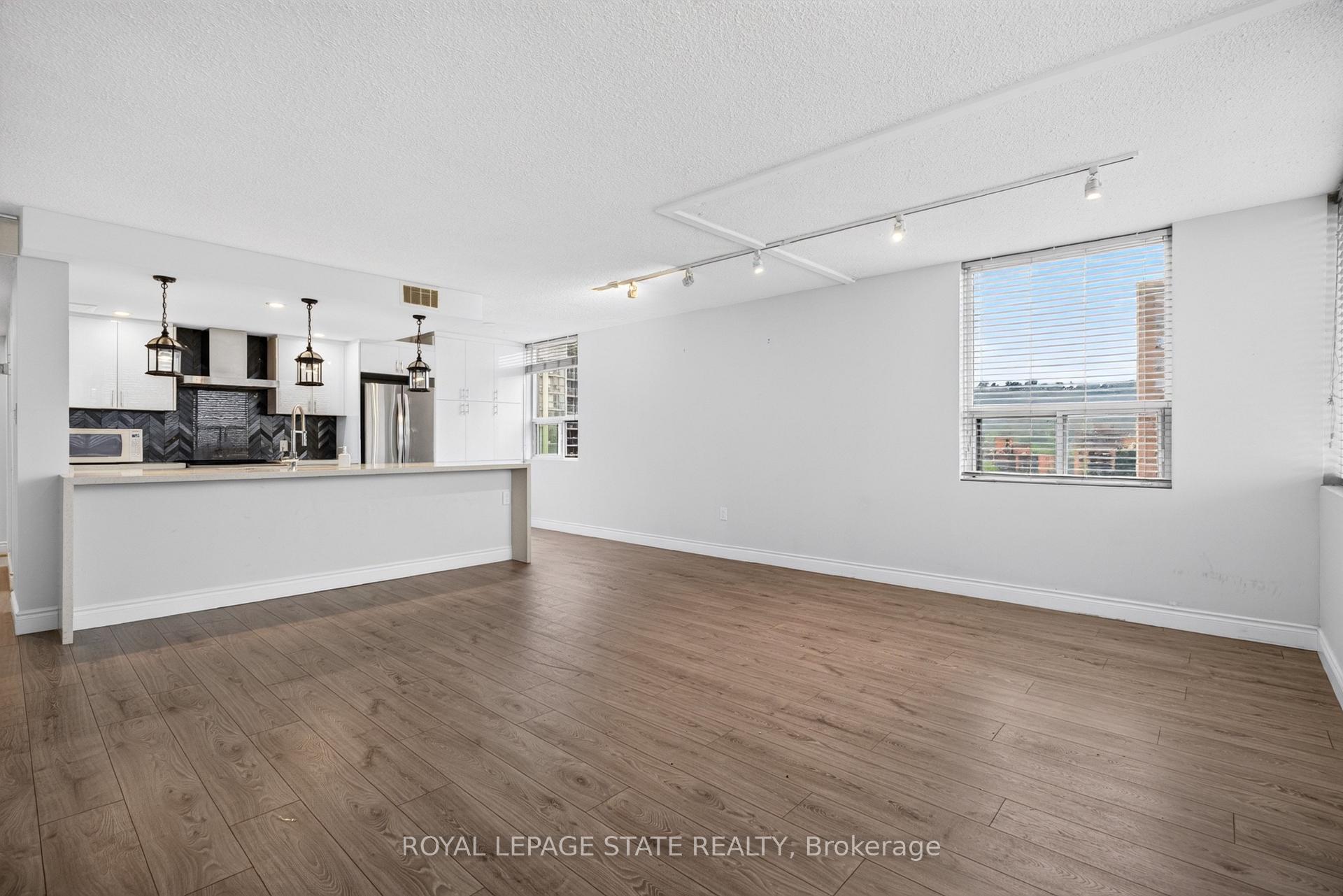 Photo 14 of Unit 1106, 120 Duke Street, Hamilton, Durand — HOMEH