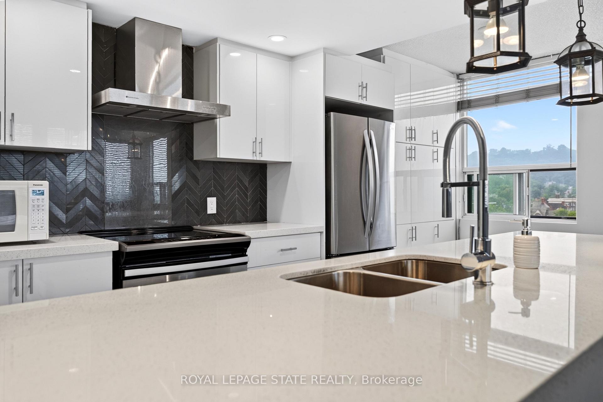 Photo 16 of Unit 1106, 120 Duke Street, Hamilton, Durand — HOMEH