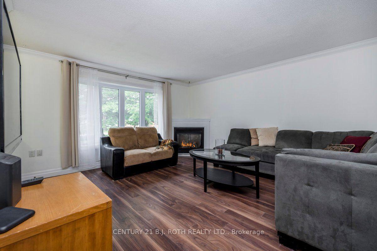 Photo 7 of 922 Elizabeth Avenue, Innisfil, Rural Innisfil — HOMEH