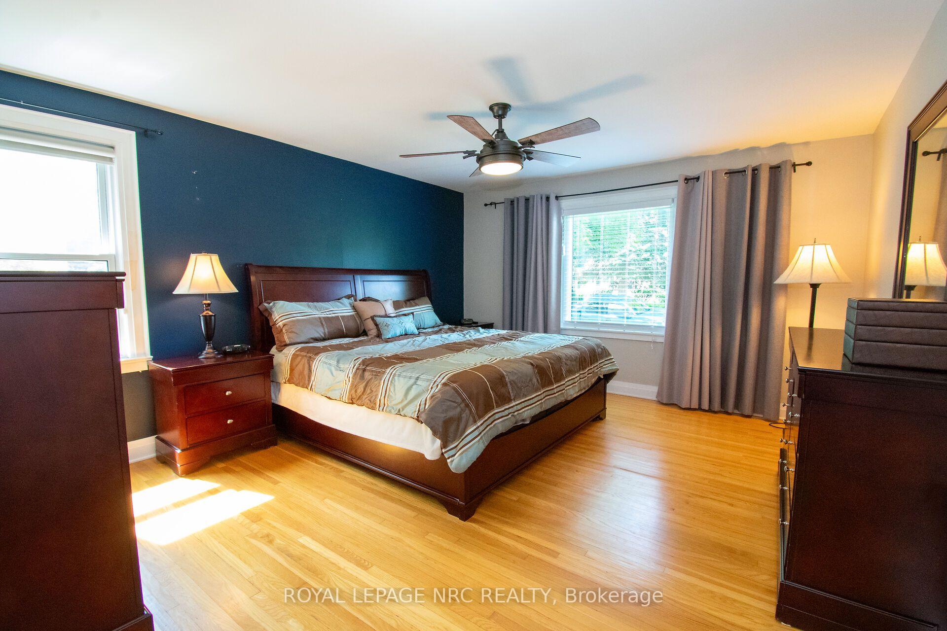 Photo 14 of 36 Maplewood Drive, St. Catharines, Vine/Linwell — HOMEH