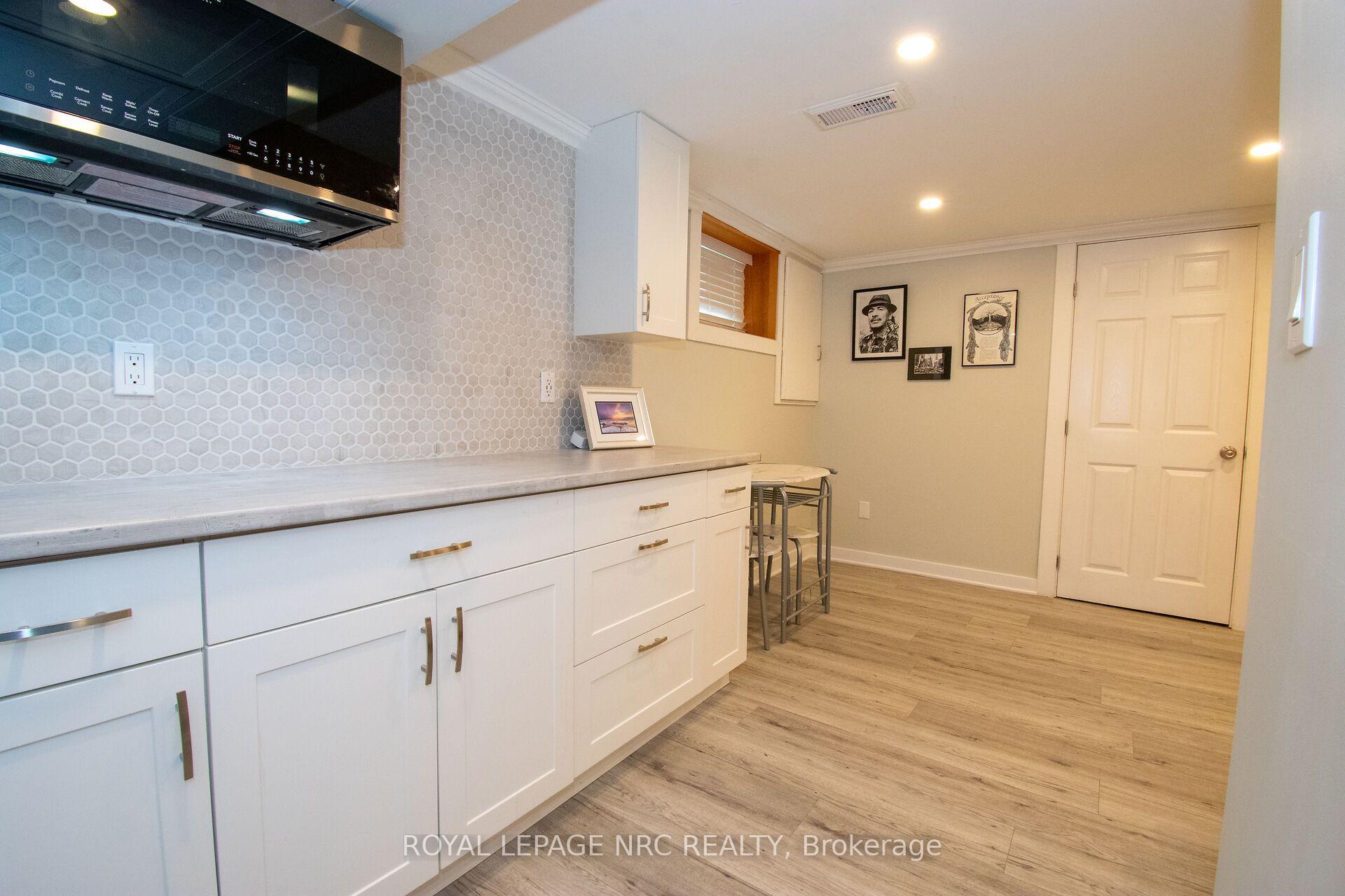 Photo 23 of 36 Maplewood Drive, St. Catharines, Vine/Linwell — HOMEH