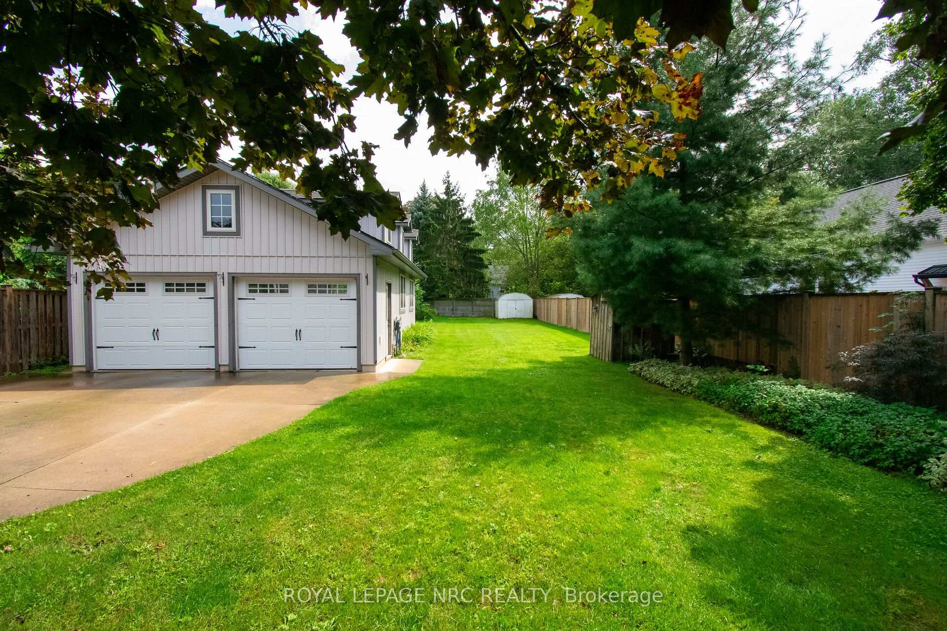Photo 31 of 36 Maplewood Drive, St. Catharines, Vine/Linwell — HOMEH