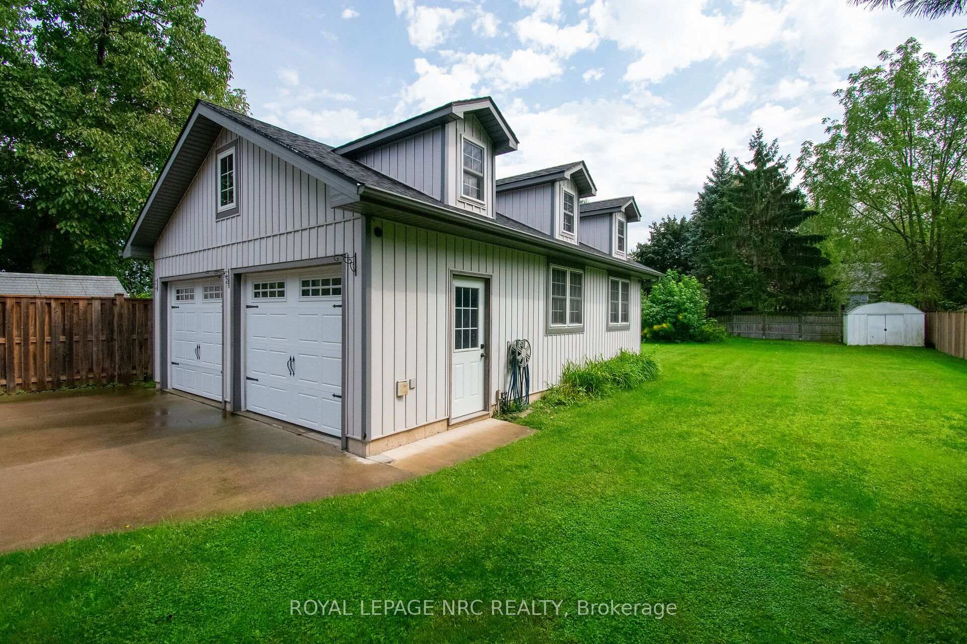 Photo 32 of 36 Maplewood Drive, St. Catharines, Vine/Linwell — HOMEH