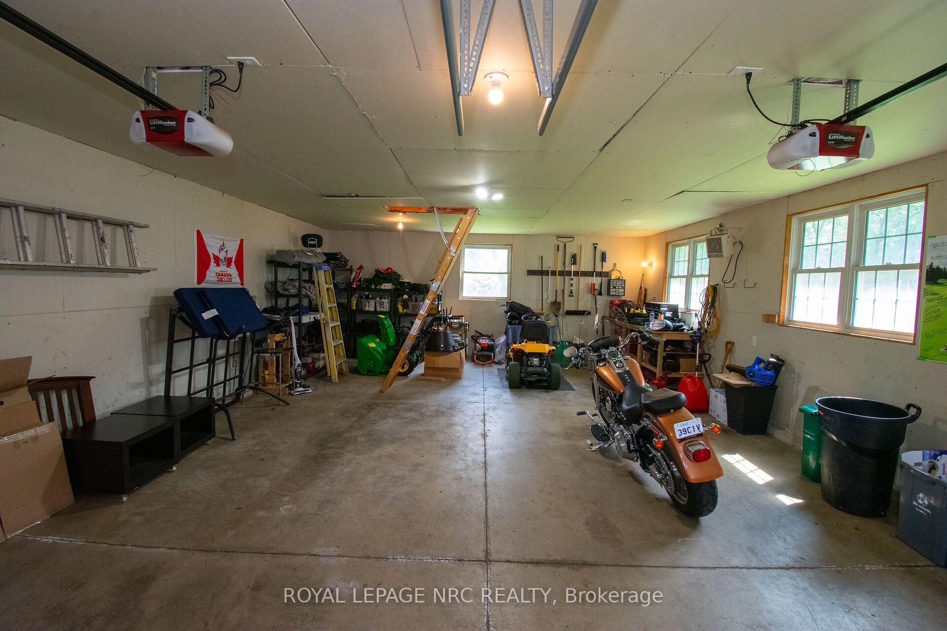 Photo 34 of 36 Maplewood Drive, St. Catharines, Vine/Linwell — HOMEH
