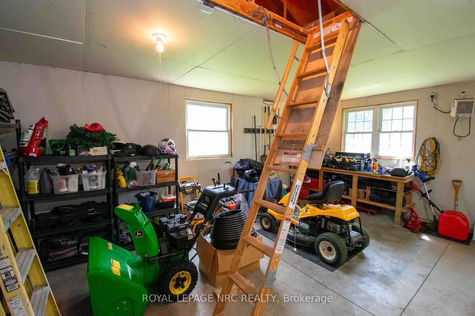 Photo 35 of 36 Maplewood Drive, St. Catharines, Vine/Linwell — HOMEH