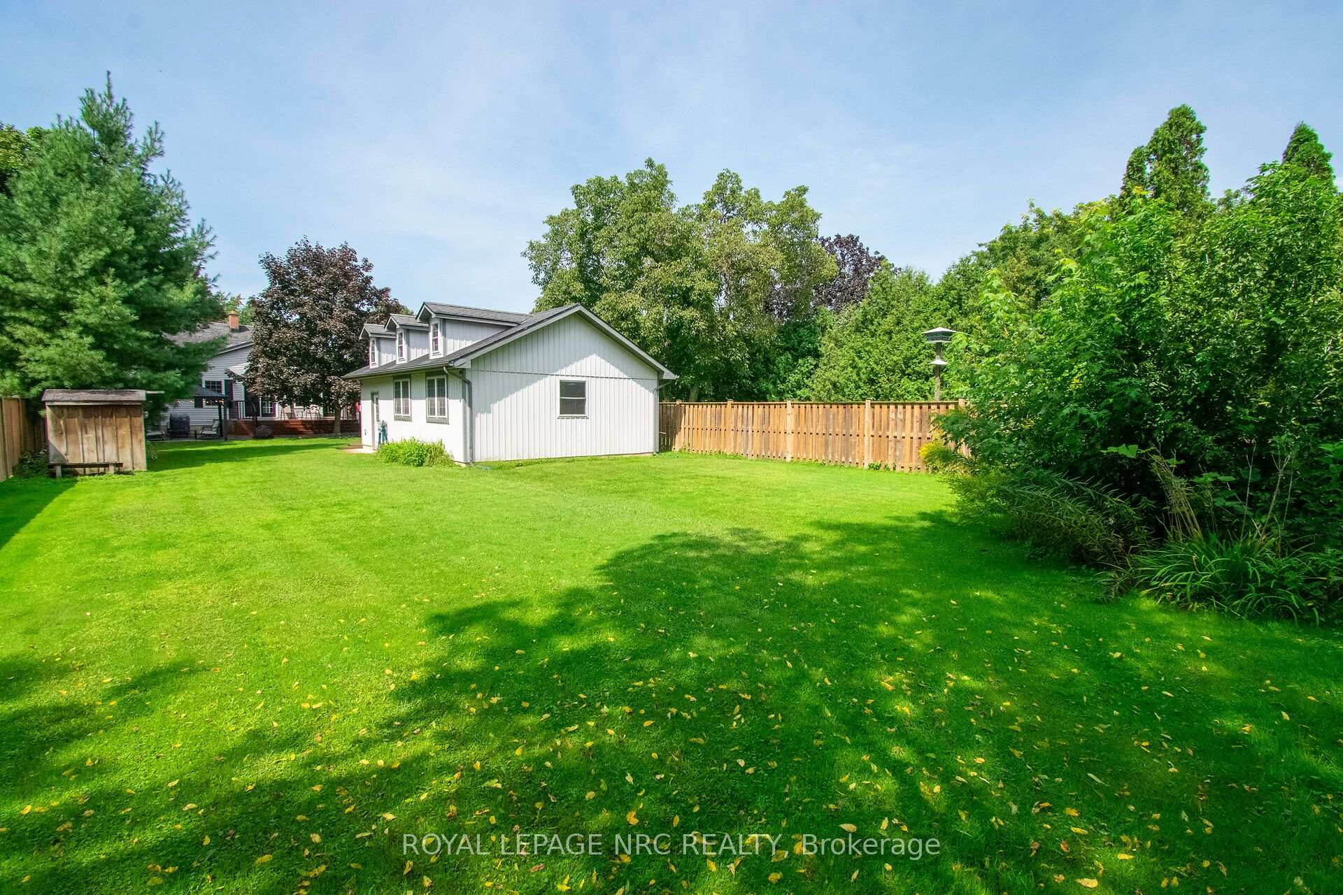 Photo 38 of 36 Maplewood Drive, St. Catharines, Vine/Linwell — HOMEH